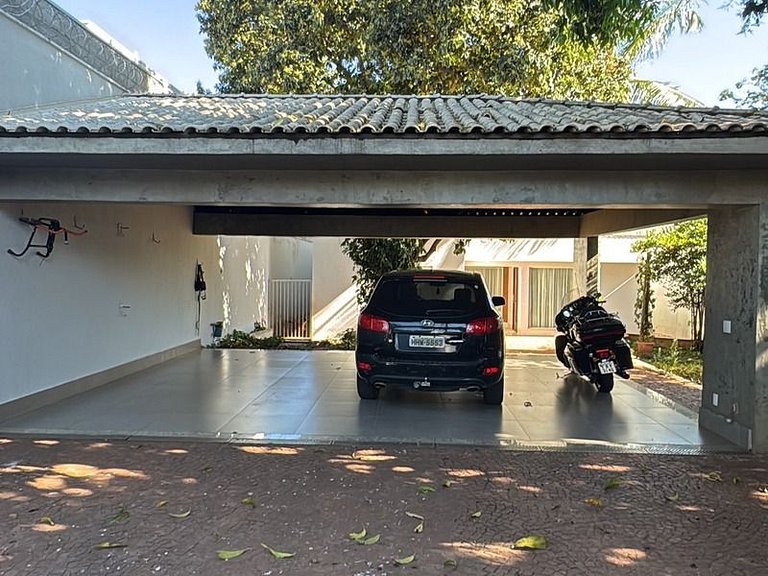 Suíte Minimal Luxe — Mansão Bella Vista