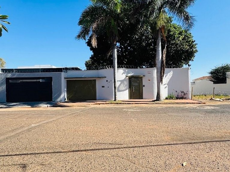 Suíte Minimal Luxe — Mansão Bella Vista
