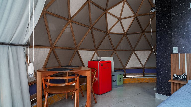 Nave Cruzeiro do Sul Estação Cosmica Estância Rubi